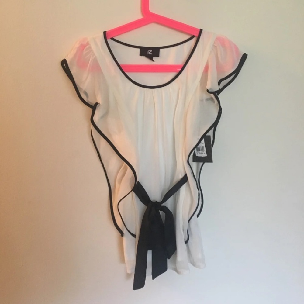 Flutter Sleeve Top